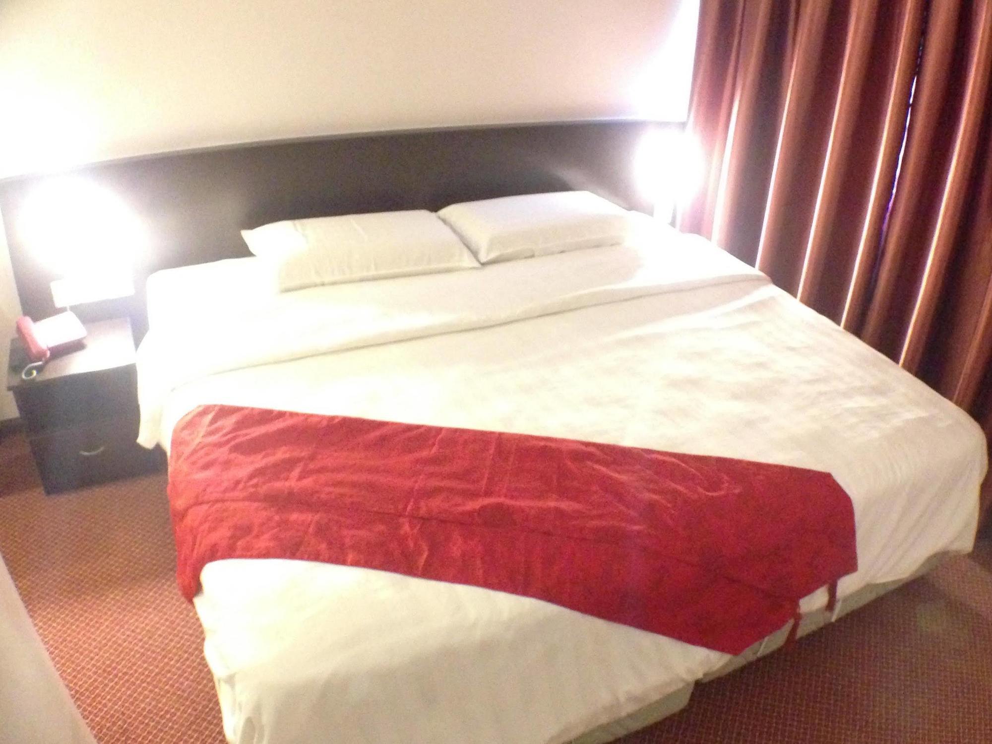 Century Hotel Kota Kinabalu Esterno foto